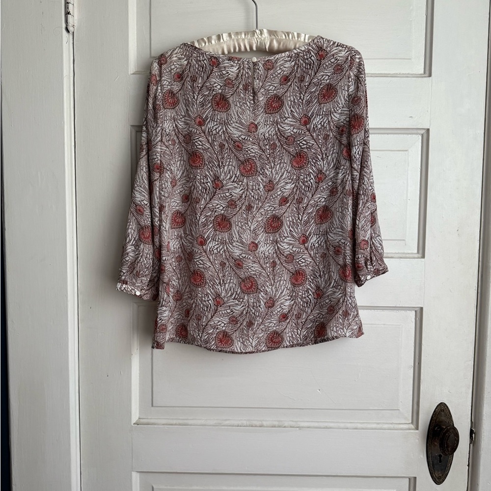 Patterned Women's Top - Picture 3 of 3
